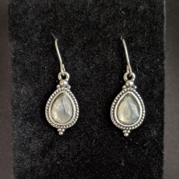 Earring bundle - Picture 2 of 4